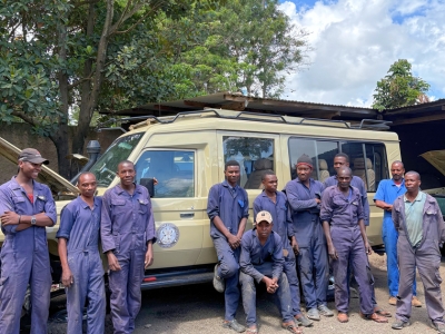 Garage Team Savannah Explorers