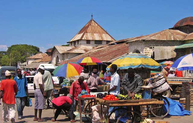 mercato delle spezie Stone Town a Zanzibar